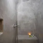 أورا سويتس بيت ضيافة