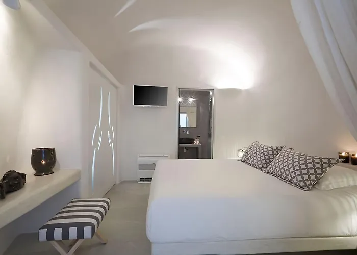 أورا سويتس 4* فِروستيفاني