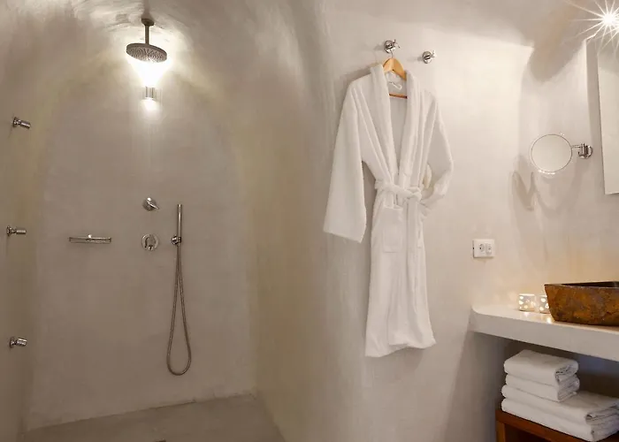 أورا سويتس فِروستيفاني