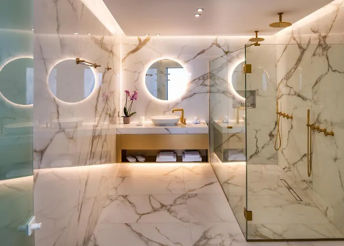 Aura Pensionat Firostefani