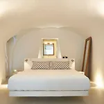 Aura 4*