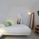 Aura 4*